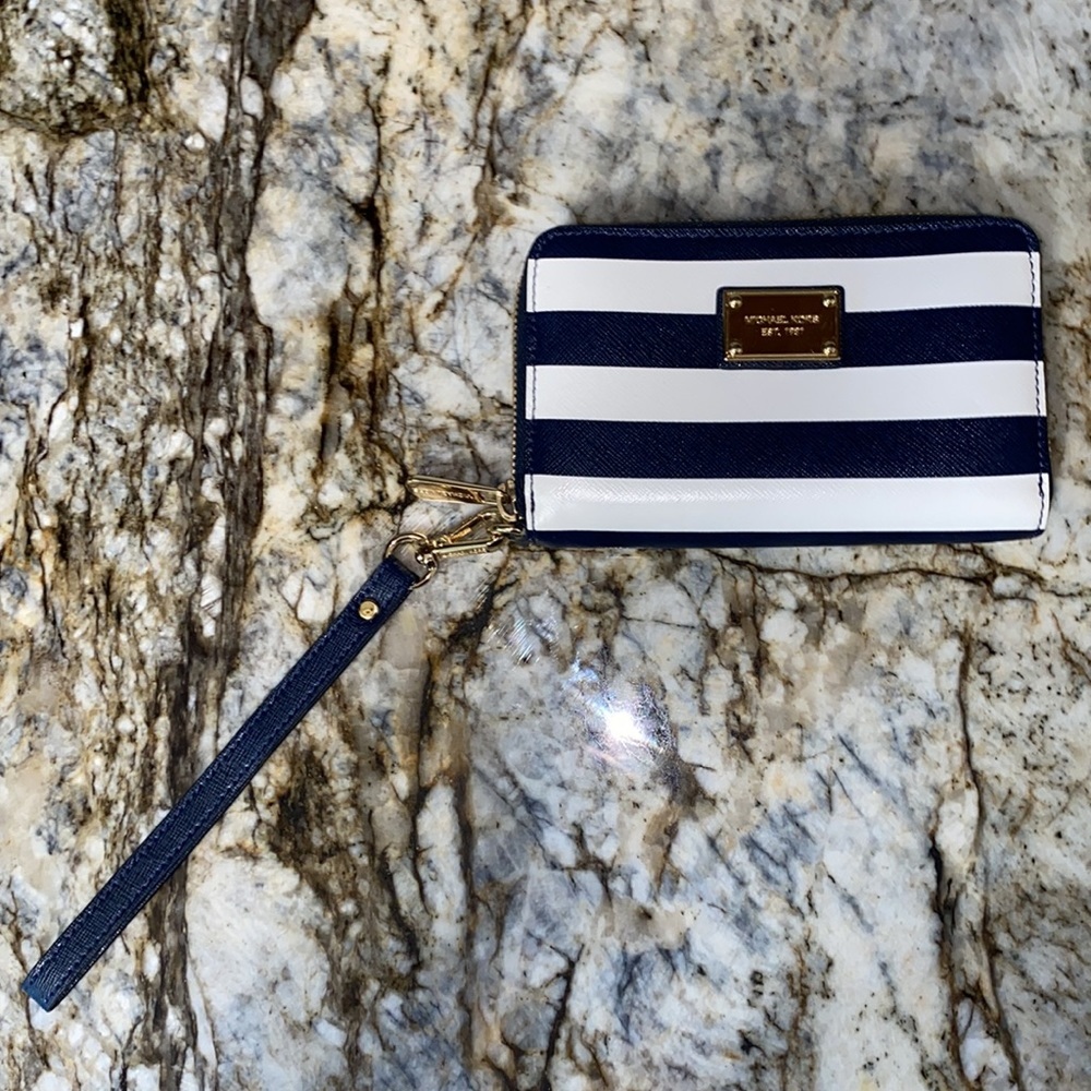 Michael Kors Wallet Wristlet Navy Blue Stripes
